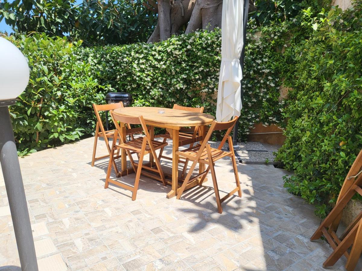הוילה מונדלו Residenza Don Camillo מראה חיצוני תמונה