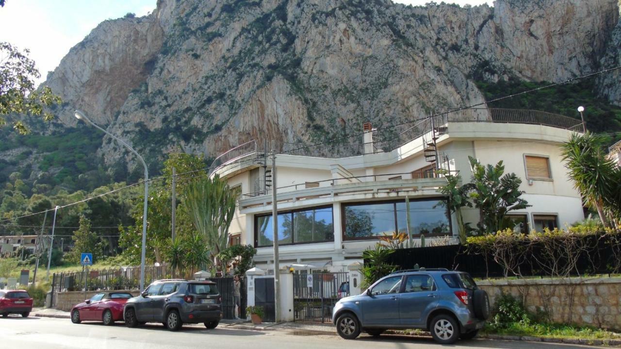הוילה מונדלו Residenza Don Camillo מראה חיצוני תמונה